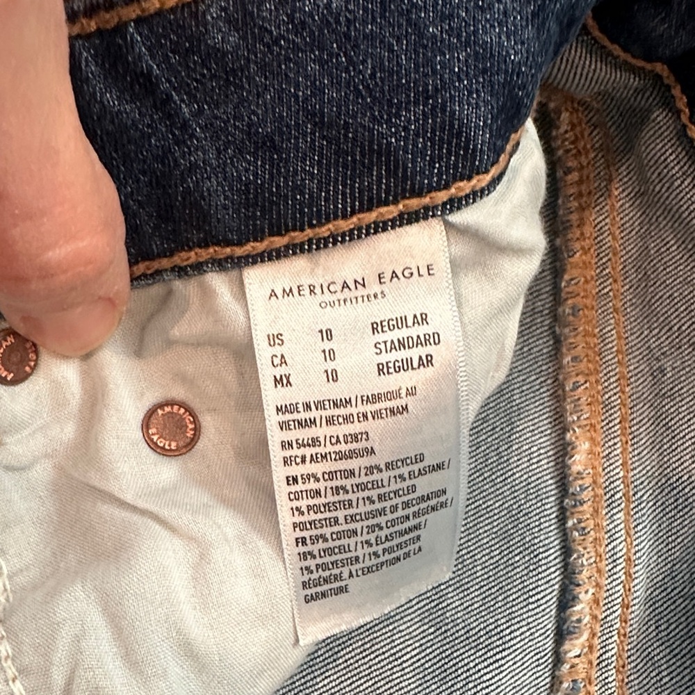 American Eagle Outfitters Low-Rise Baggy Wide Leg Jeans - Picture 3 of 4